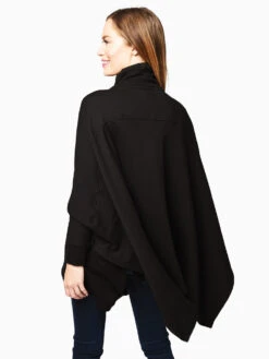 Ugg Women's Charlynne Poncho -Every Wear Shop 1103671 BLACKalt4