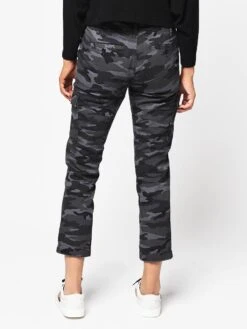 G/1 Market Place Clothing Women’s Cargo Pant -Every Wear Shop 649CM CAMOBLACK CHARCOALCAMOUFLAGEalt2