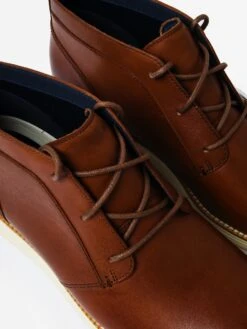Cole Haan Men's ØriginalGrand Chukka Boot -Every Wear Shop C28213xWOODBERRYLEATHERIVORYxAlt2 78008702