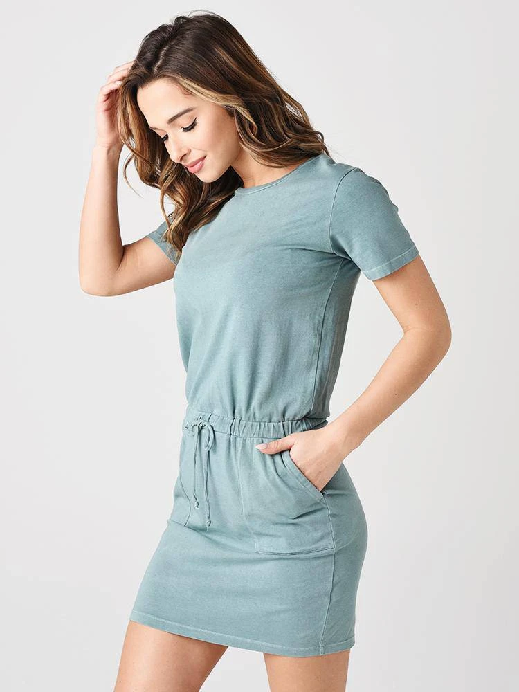 Monrow Women's Mini Slit Dress With Patch Pockets 4 Monrow Women's Mini Slit Dress With Patch Pockets - Image 4