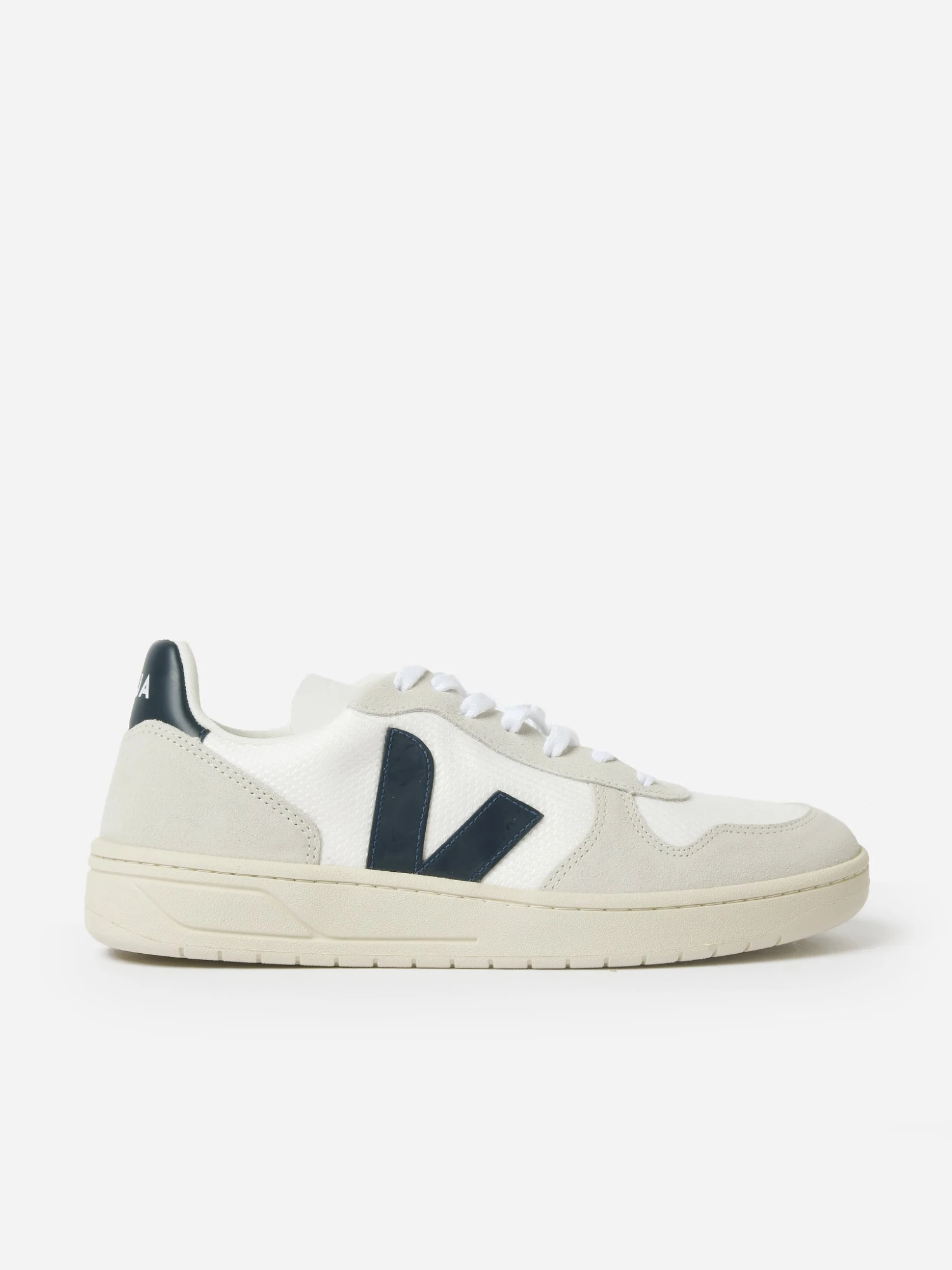 VEJA Men's V-10 B-Mesh Sneaker 2 VEJA Men's V-10 B-Mesh Sneaker - Image 2